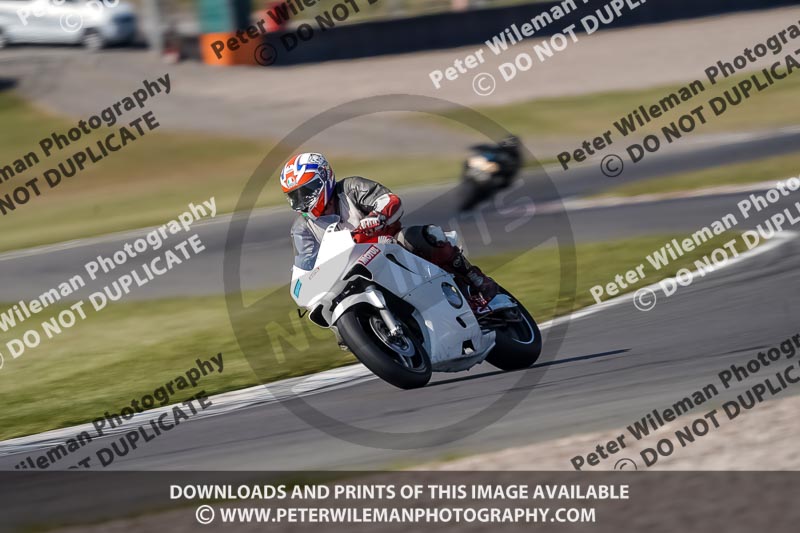 donington no limits trackday;donington park photographs;donington trackday photographs;no limits trackdays;peter wileman photography;trackday digital images;trackday photos